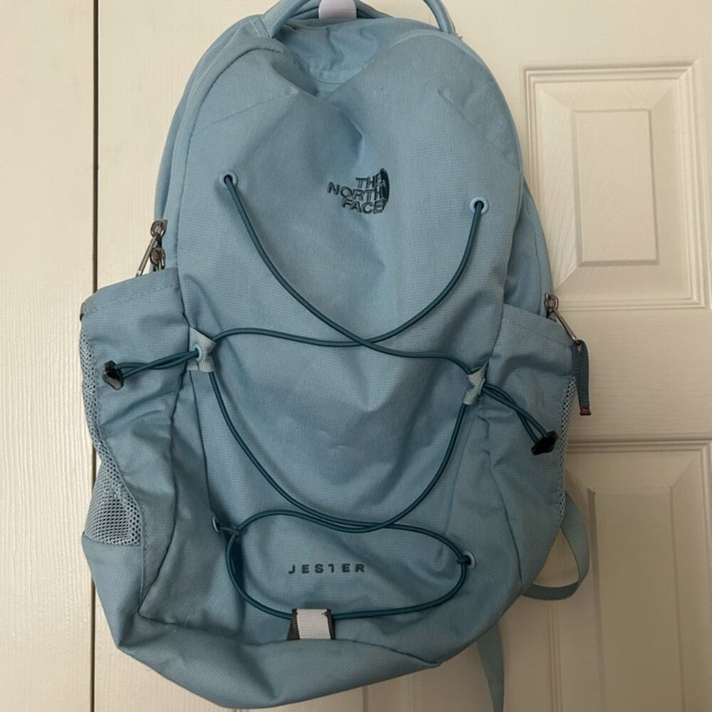 THE NORTH FACE Women's Jester Everyday Laptop Backpack | Commuter Travel Bag wit
